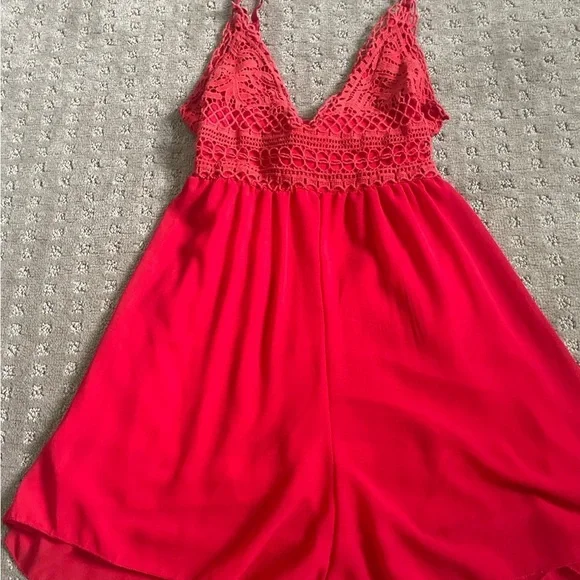 Red Lace Trim Romper - Picture 4 of 7